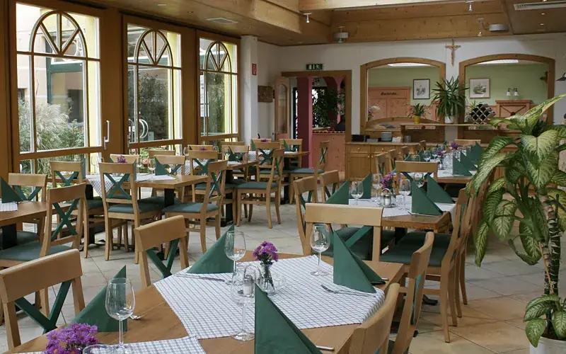 Landgasthof Sebastiankeller_Oggau_slider_image_3