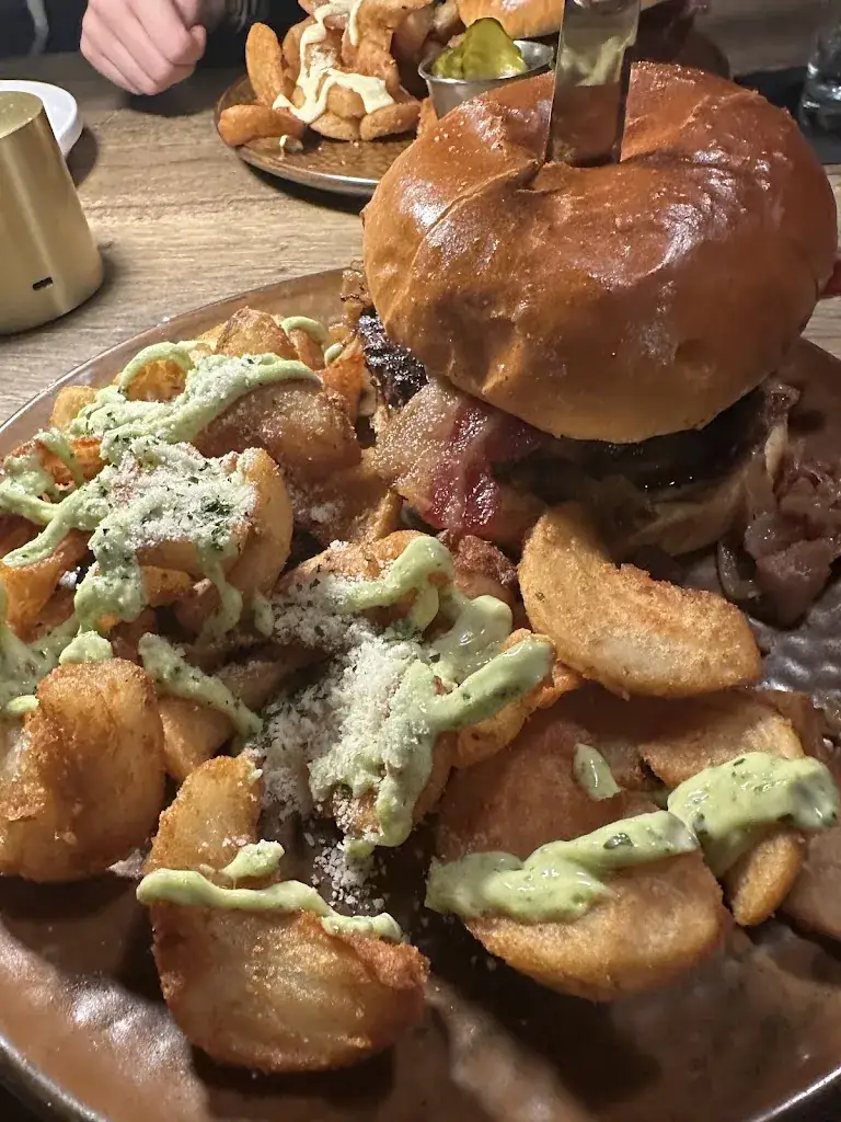 Riccardo Pressiani_Barrel & Vine_Plainfeld_avis