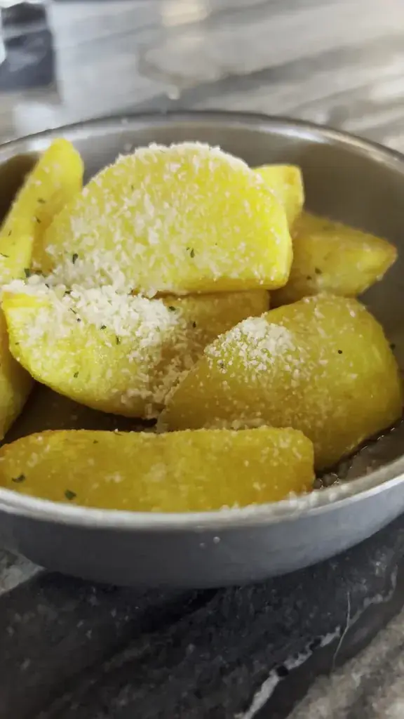 Barrel & Vine_Plainfeld_slider_image_2