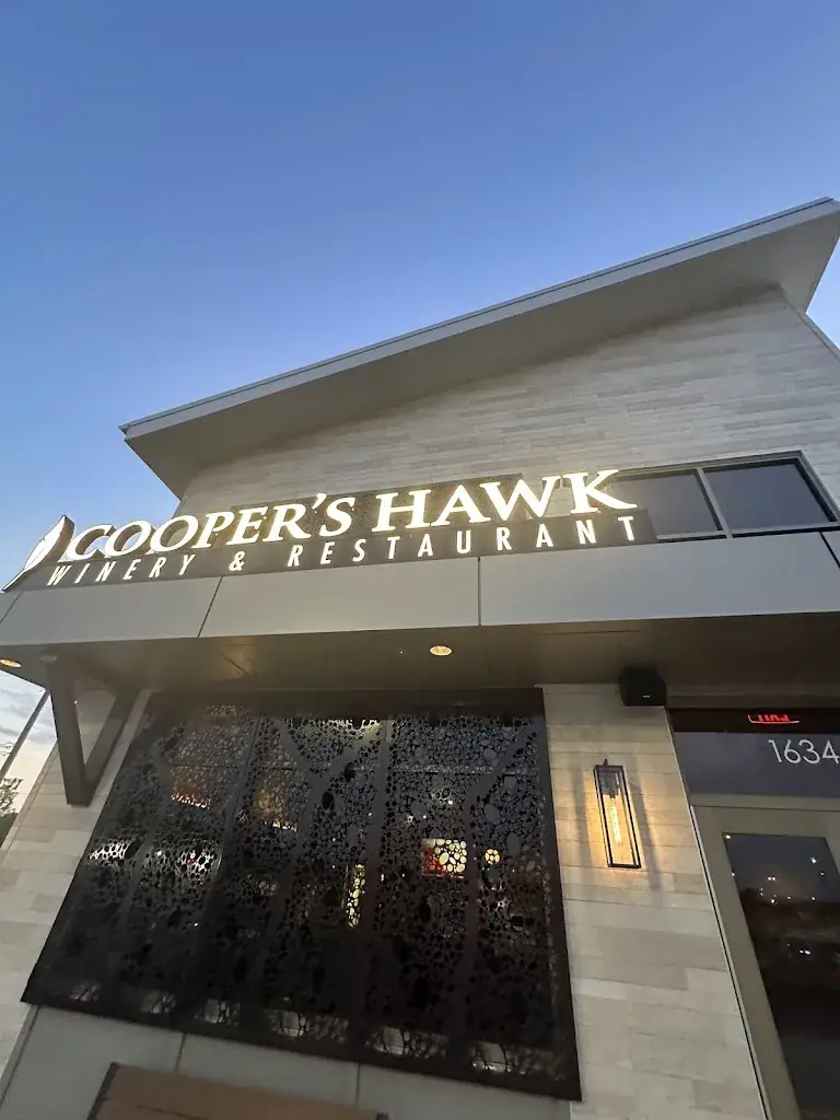 Cooper’s Hawk Winery & Restaurant- Plainfield, IL_Plainfeld_slider_image_1