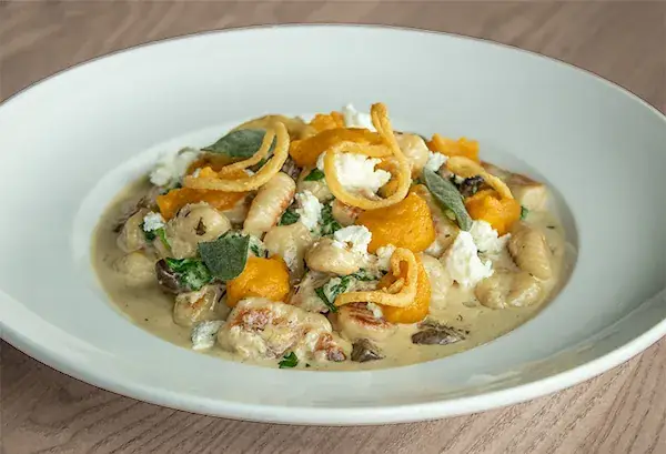 Cooper’s Hawk Winery & Restaurant- Plainfield, IL_Plainfeld_slider_image_3