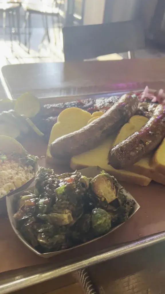 Station One Smokehouse_Plainfeld_slider_image_2