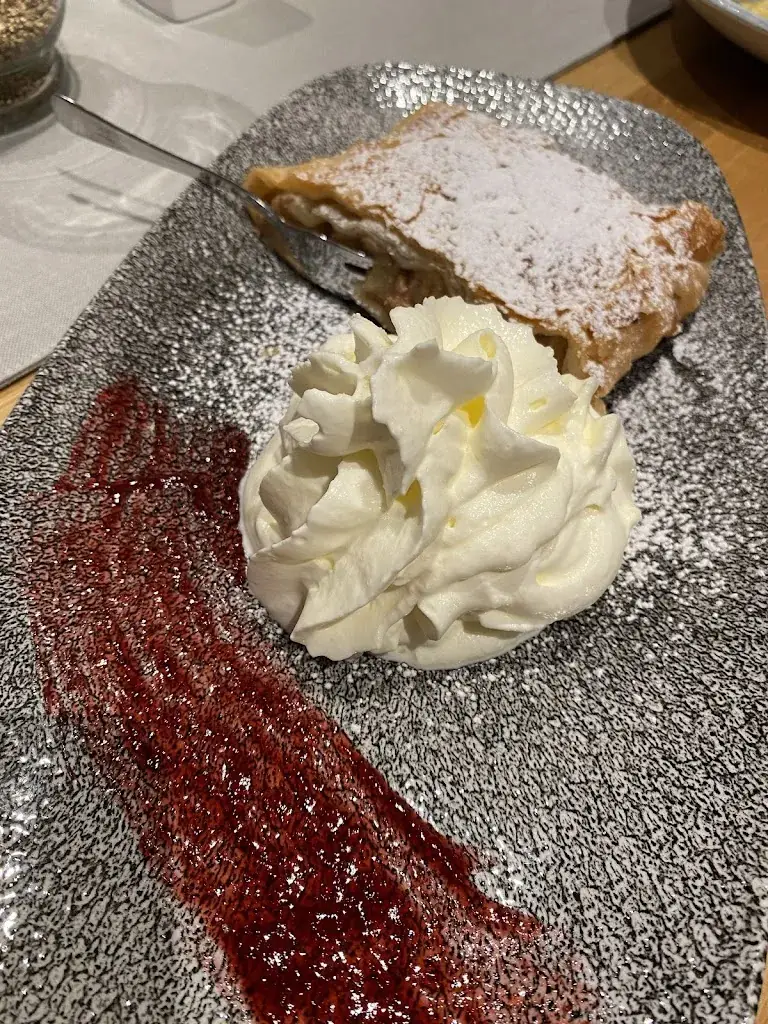 Rebeca Coman_Restaurant Stegerbräu_Radstadt_avis