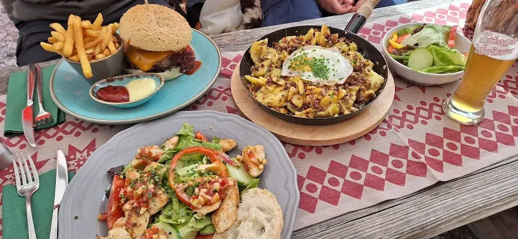 Oana Damian_Wischt'l Hittn_Rauris_review