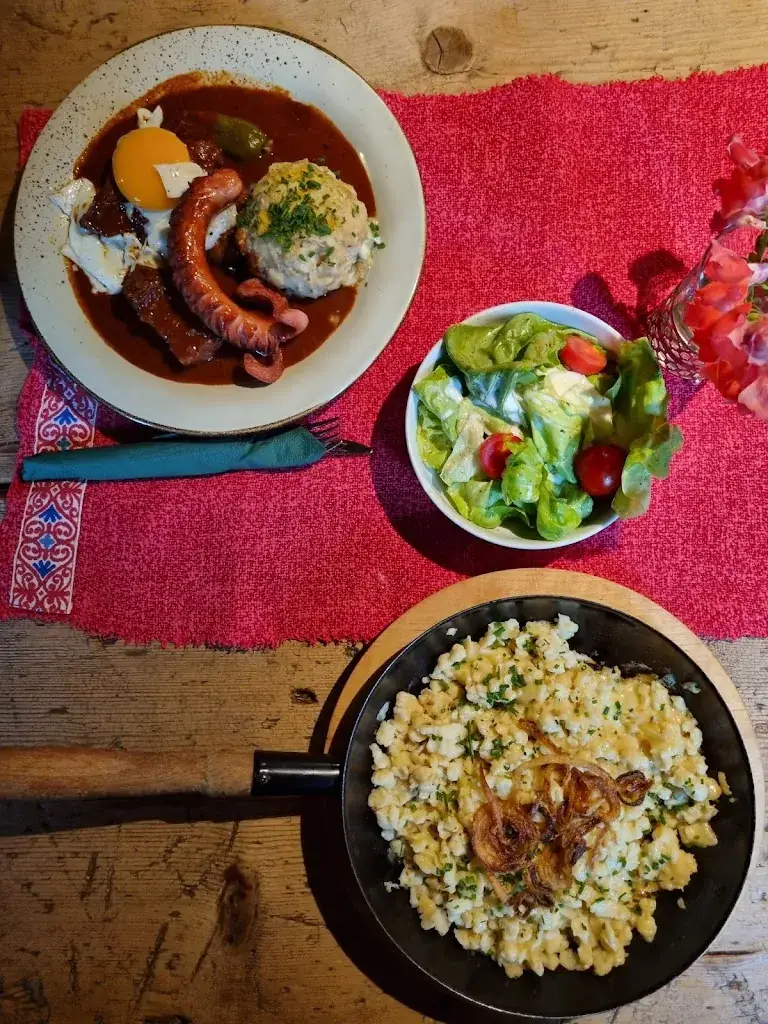 Ilana Pinhas_Wischt'l Hittn_Rauris_review