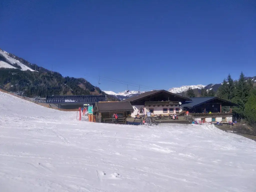 Tomáš Vaněk_Kreuzbodenhütte_Rauris_review