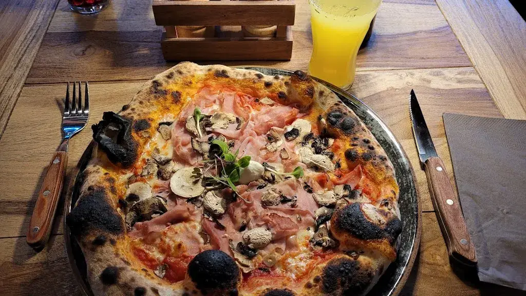 Menu_mangia! Pizzeria Napoletana_Saalbach_image_3