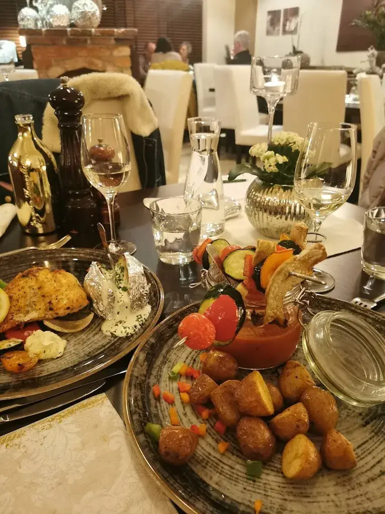 Dianita de la cruz_Restaurant-Bar HavannaH_Plankenau_recensione