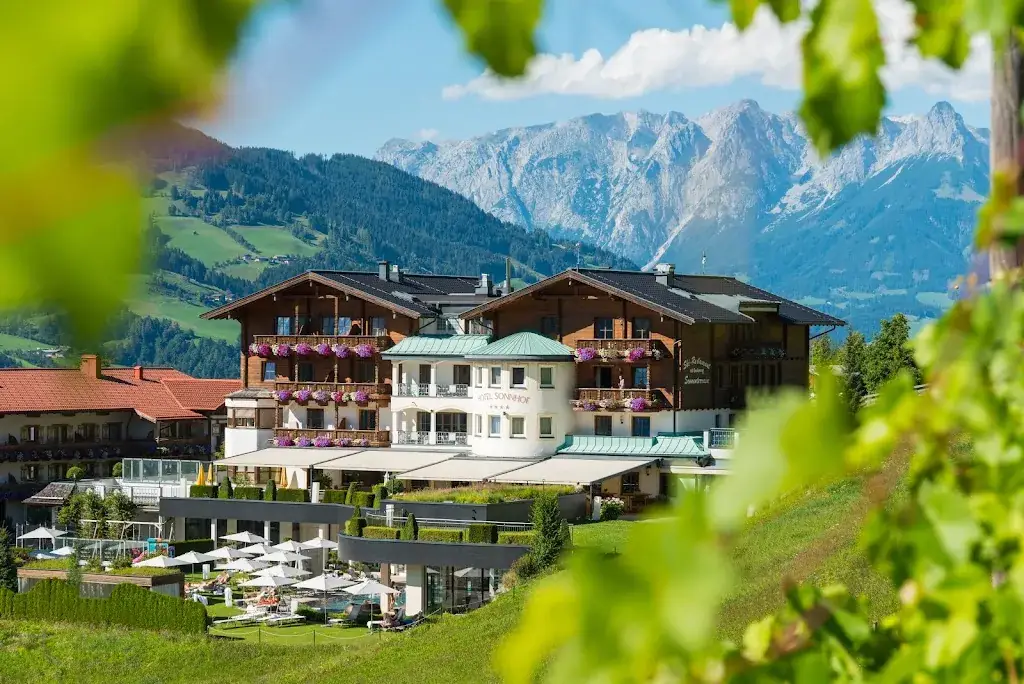 Sonnhof Alpendorf - an adults only place ristorante a Plankenau