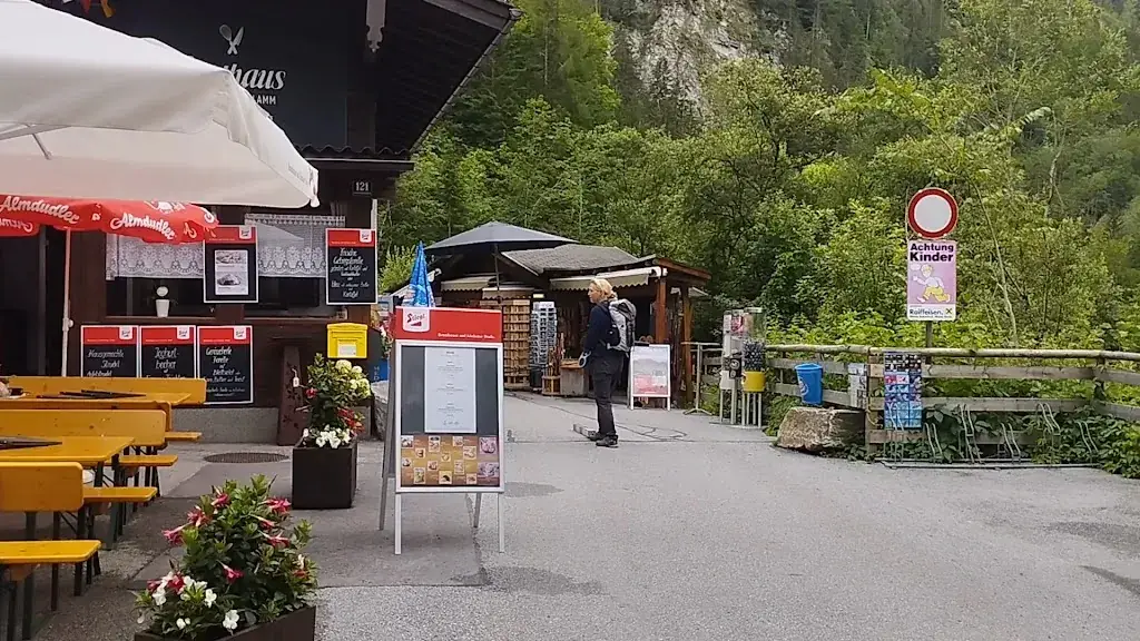 Gasthaus Liechtensteinklamm_Plankenau_slider_image_2