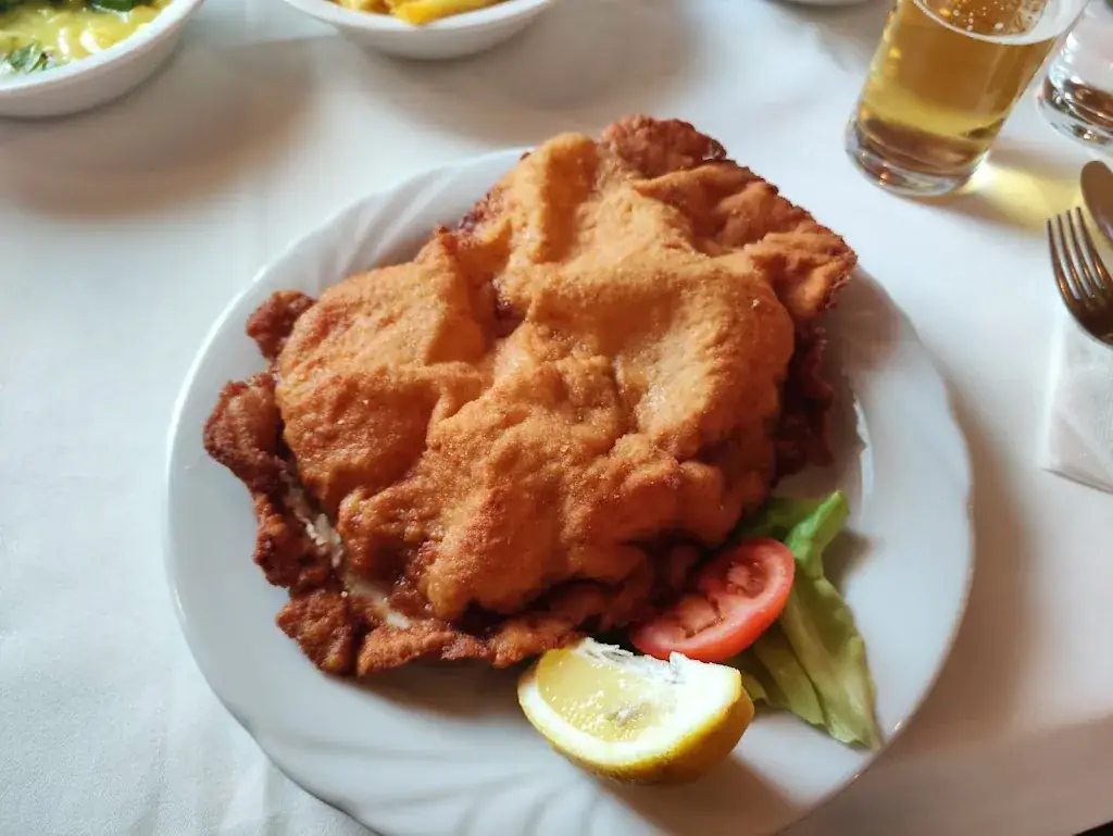 Schnitzlwirt Gasthof Peck_Pamhagen_slider_image_2