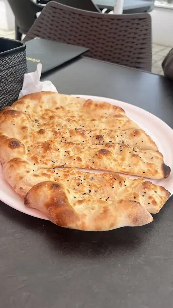 Waleed_a la Turca - Pizzeria - Restaurant_Plankenau_review