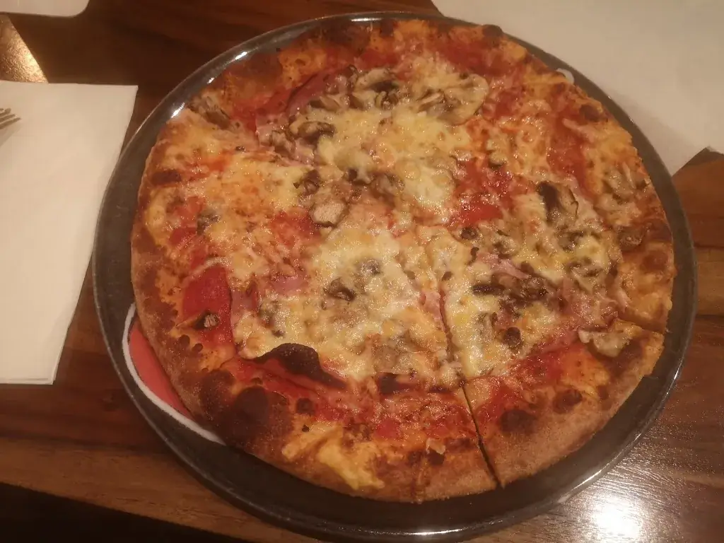 Raul C. Rodrigues_Osteria Pomodoro_Reitberg_review