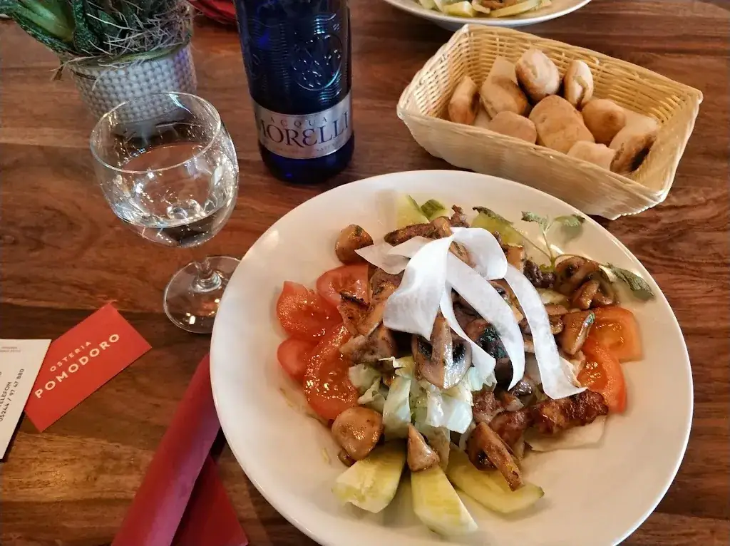 Osteria Pomodoro_Reitberg_slider_image_2