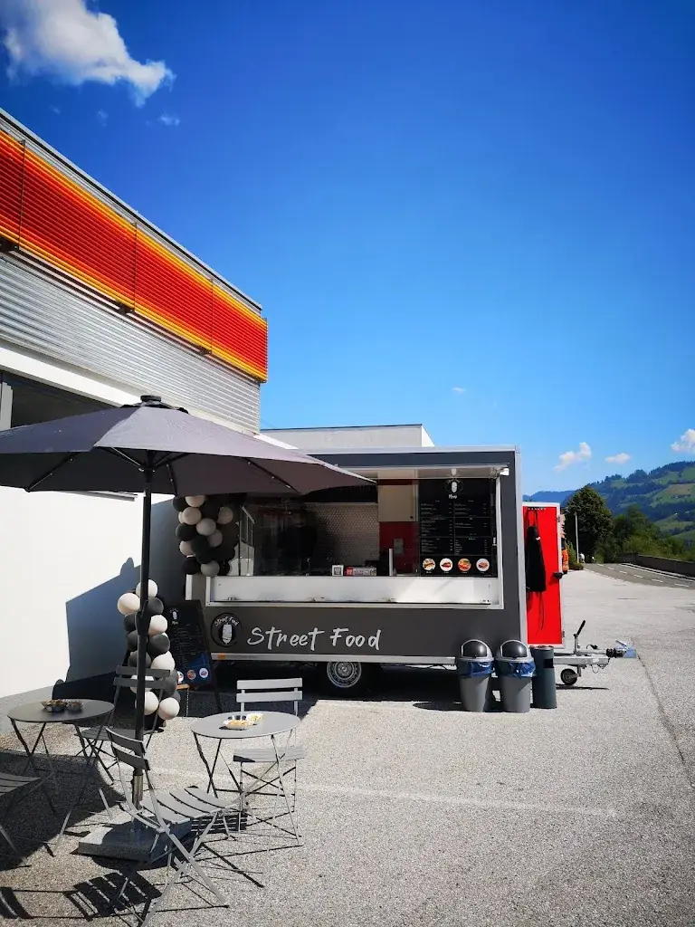 Streetfood Imbiss_Politischer Bezirk Sankt Johann im Pongau_slider_image_2