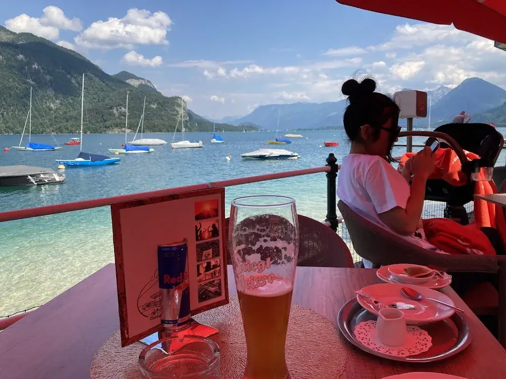 Stuart Gilbert_See Cafe Brandl_Sankt Gilgen_review