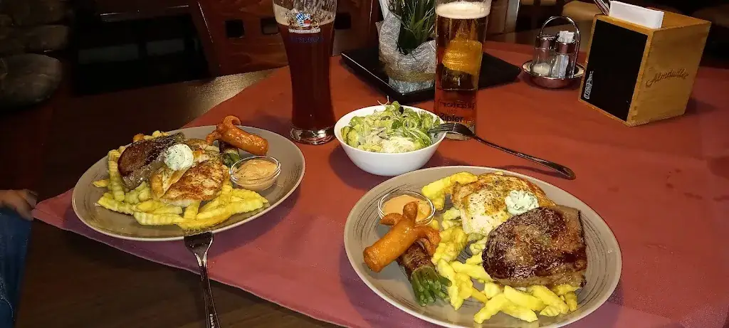 Sonja Nikolovska_La Corona_Seeham_avis