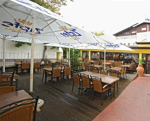 Zum Griechen restaurant à Saalfelden am Steinernen Meer