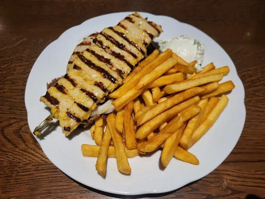 Zum Griechen_Saalfelden am Steinernen Meer_slider_image_2