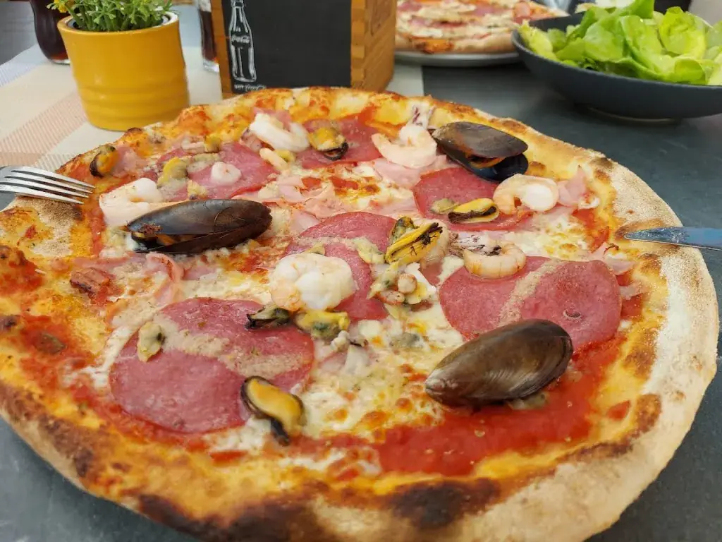 Menu_Pizzeria La Piazza_Saalfelden am Steinernen Meer_image_7