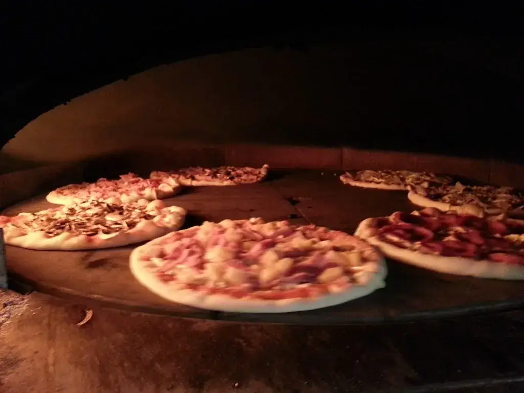 Menu_Pizzeria La Piazza_Saalfelden am Steinernen Meer_image_8