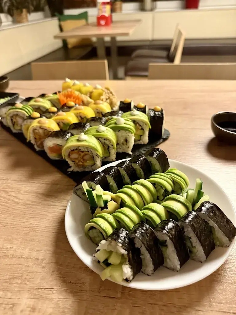 Shipra Chaudhary_Mount Everest _ Sushi & Grill_Saalfelden am Steinernen Meer_review