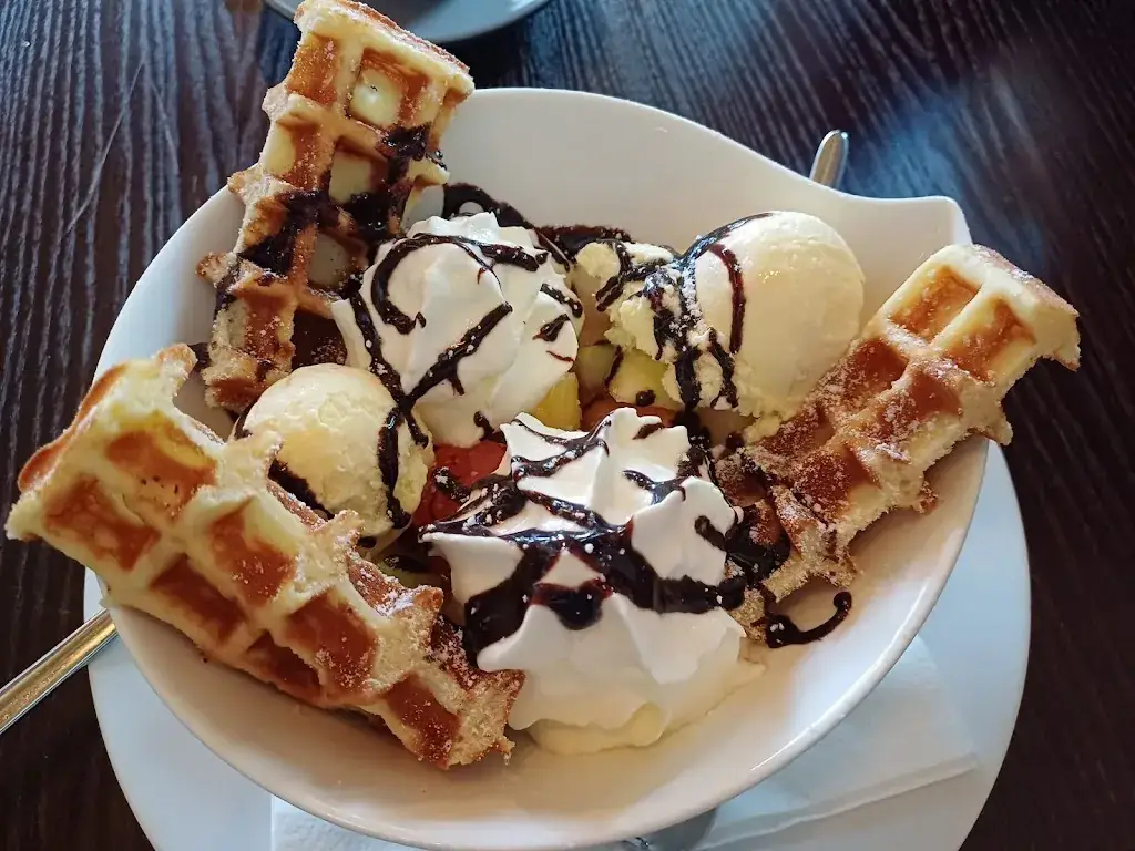 Martin J. Thurnherr_Franzlbrünnl-Stubn_Saalfelden am Steinernen Meer_review