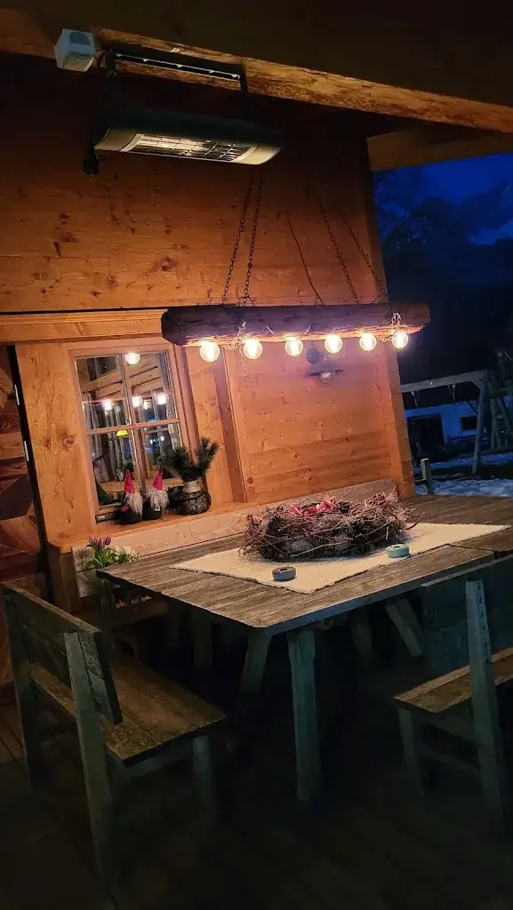 Franzlbrünnl-Stubn restaurant à Saalfelden am Steinernen Meer