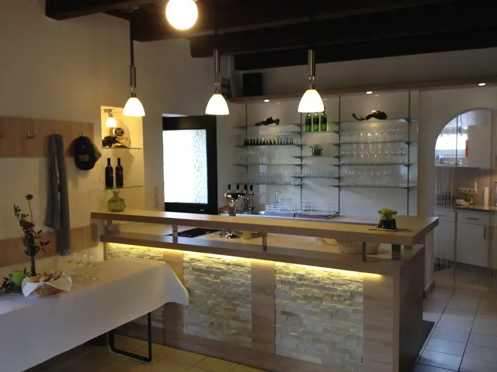 Buschenschank Kristaloczi_Badersdorf_slider_image_3