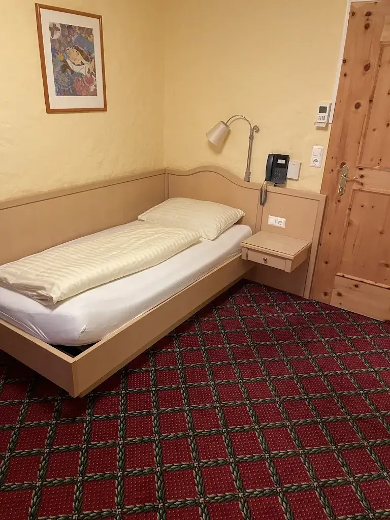 Johannes Eich_Hotel Gasthof Kamml_Siezenheim_avis