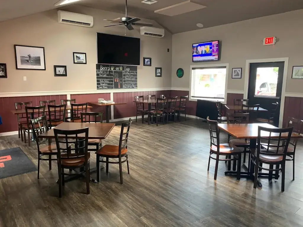 Riley Fibbers of East Islip restaurant in Oslip