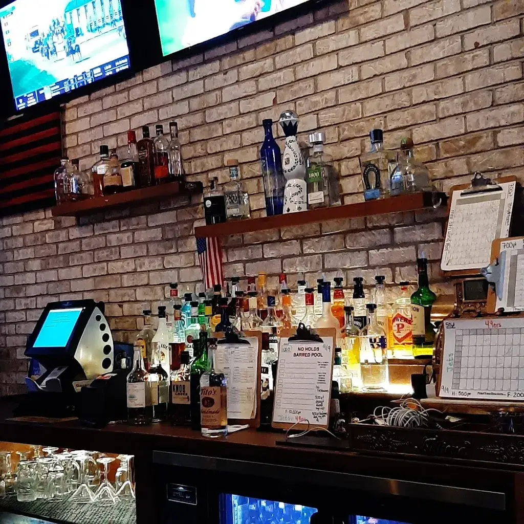 Riley Fibbers of East Islip_Oslip_slider_image_3