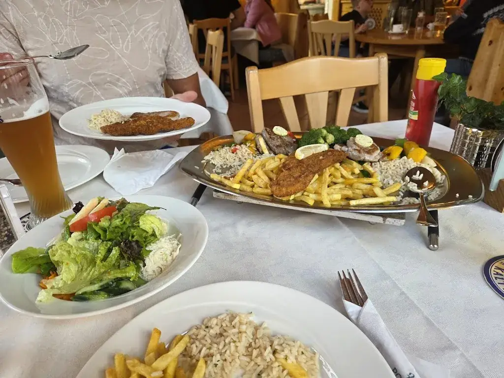 Mumrik S_Gasthof Pointwirt_Taugl_avis