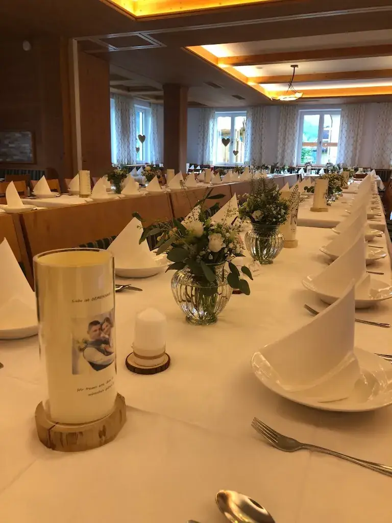 Gasthof Pointwirt restaurant in Taugl