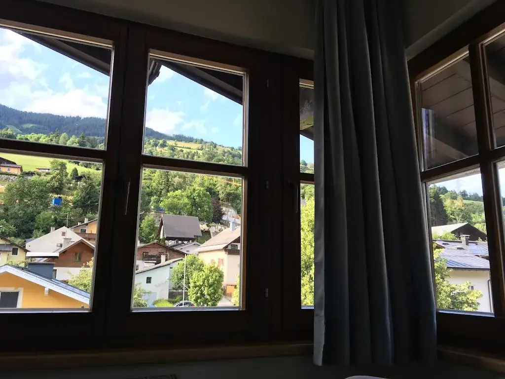 Éva Lehel-Turzó_Taxenbacherhof_Taxenbach_review