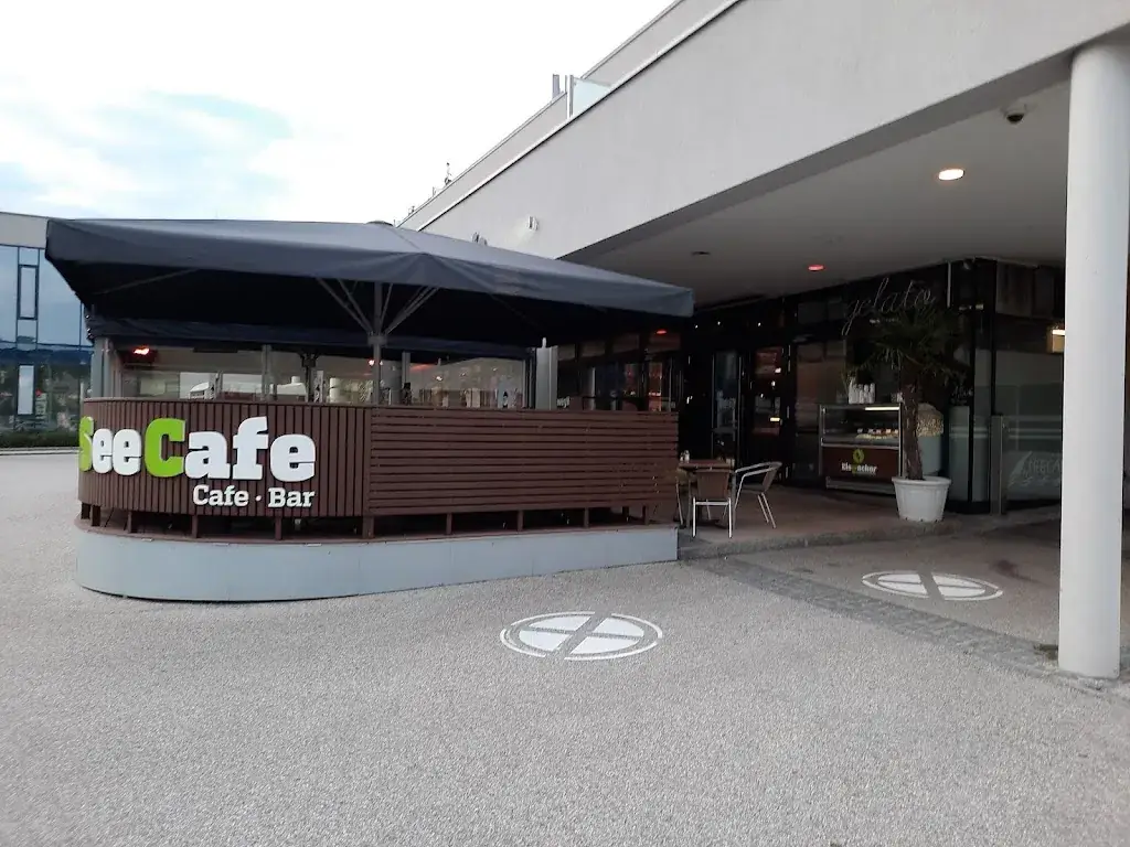SeeCafe restaurant à Seewalchen