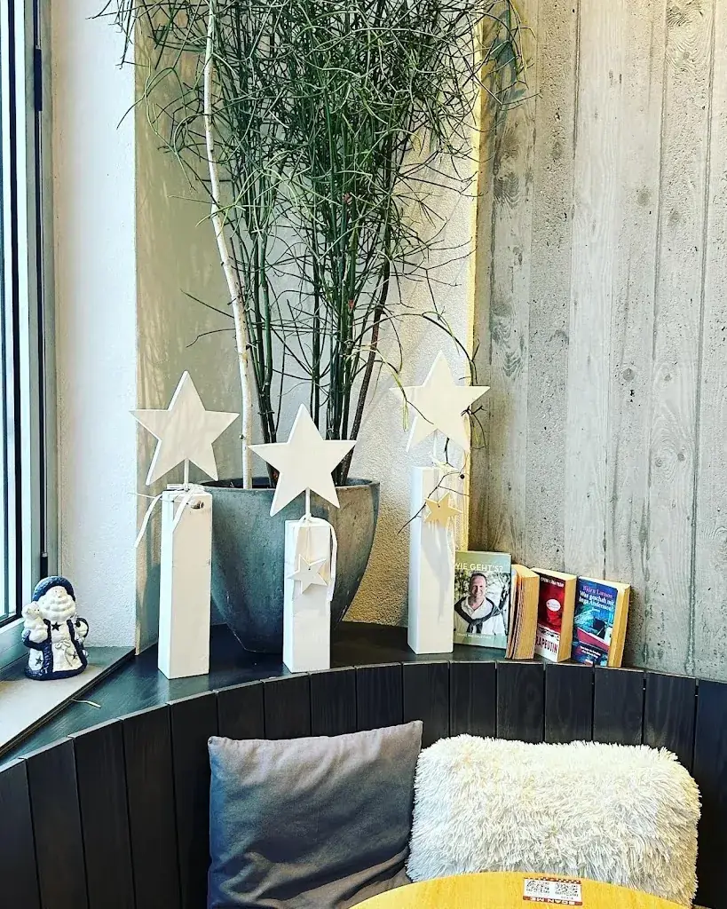 Aigul H_Cafe Eiszeit_Seewalchen_review