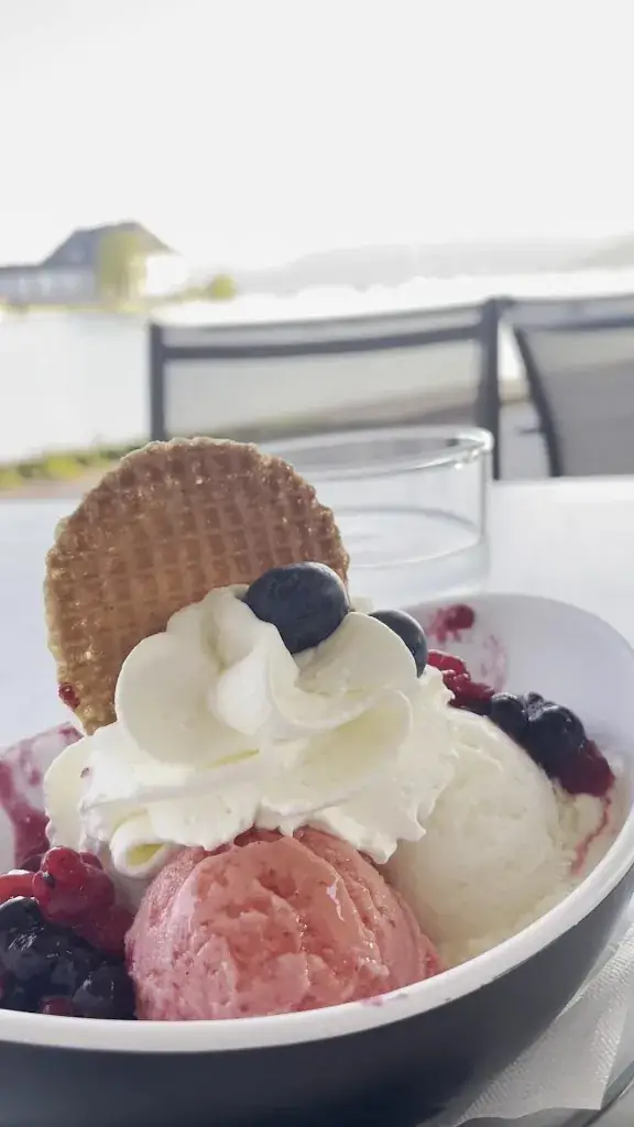 Cafe Eiszeit_Seewalchen_slider_image_2