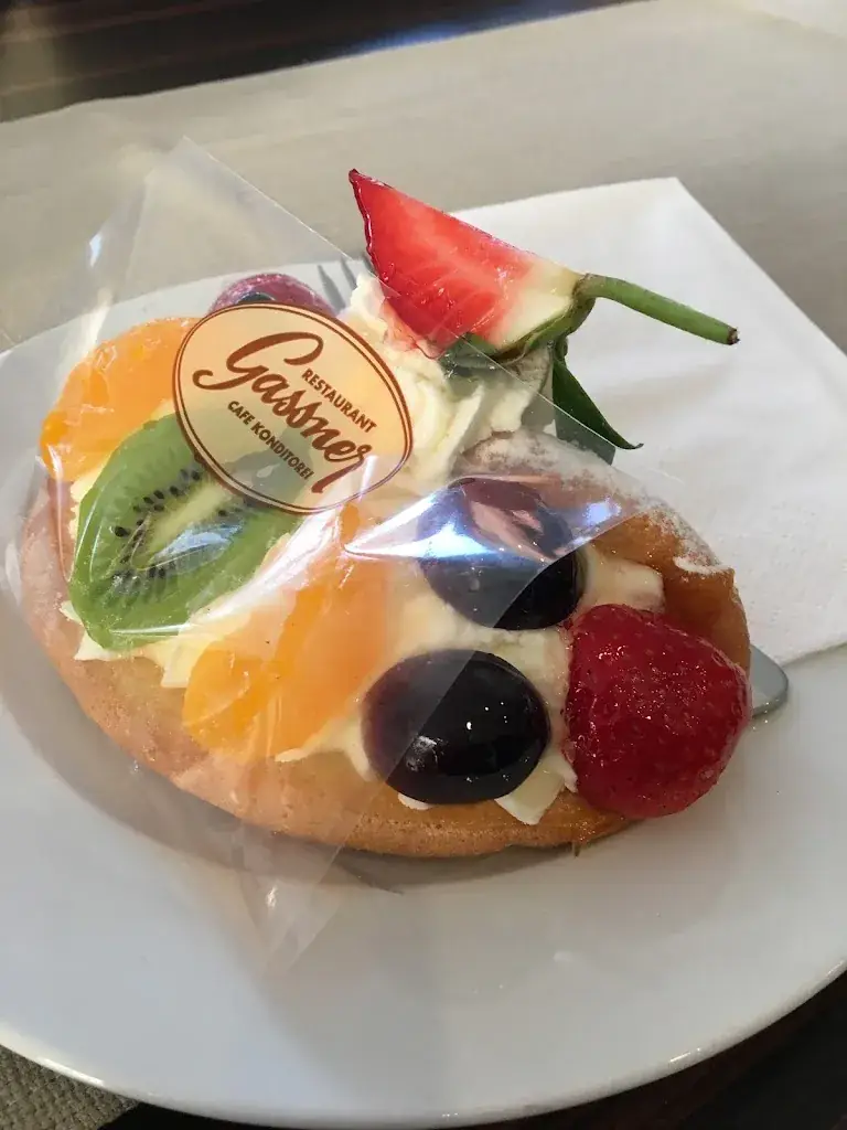 Kambi Kambi_Das Klimt - Restaurant-Cafe_Seewalchen_avis