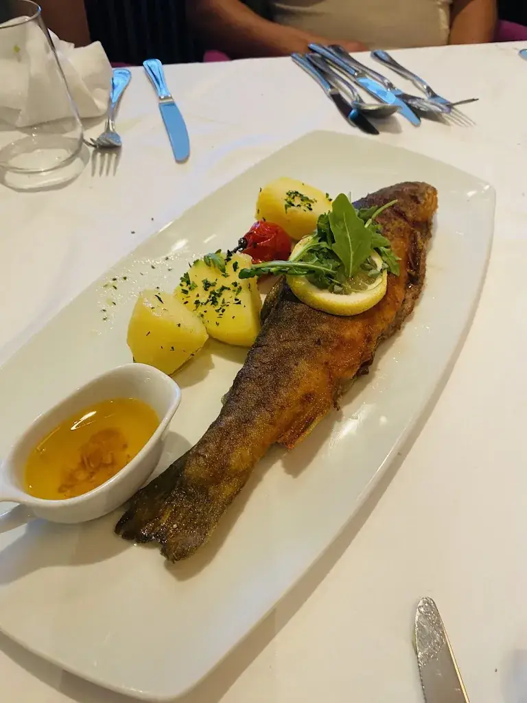 Sara Yin_Hotel Restaurant Häupl_Seewalchen_review