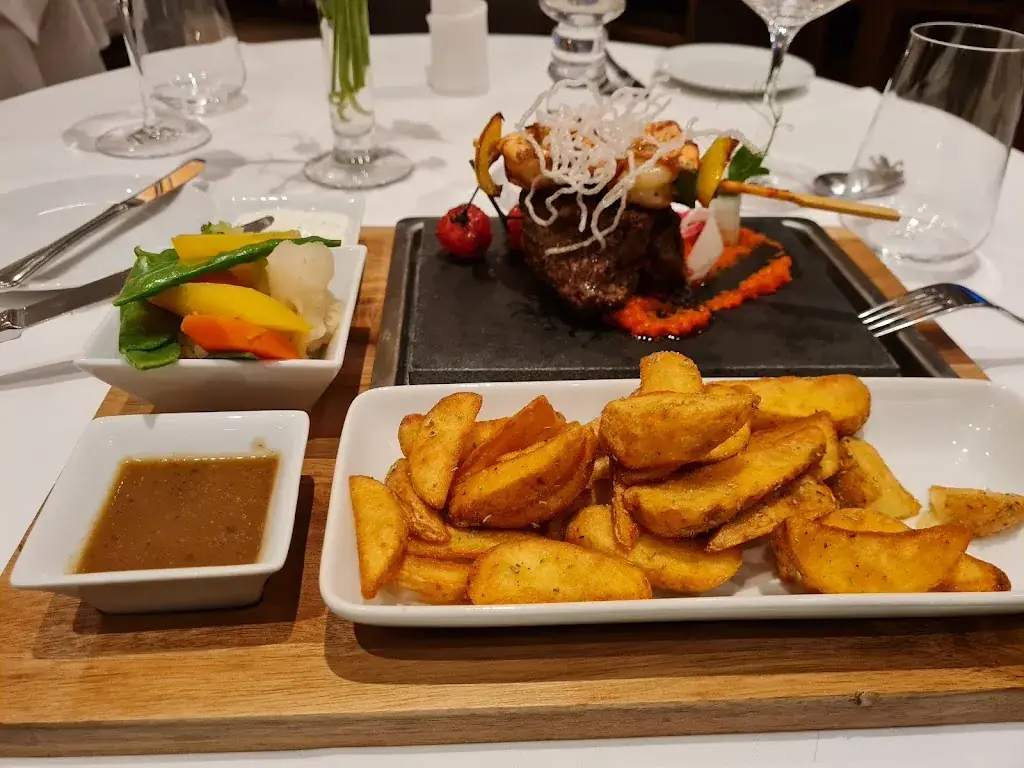 Gábor Koós_Hotel Restaurant Häupl_Seewalchen_review