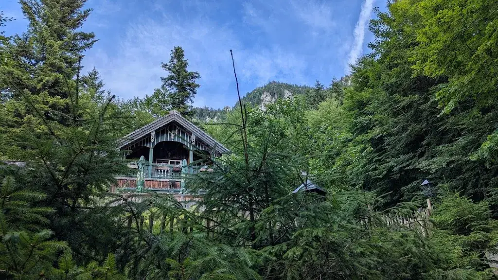 Raphael Pigulla_Forsthaus Wartenfels_Thalgau_review