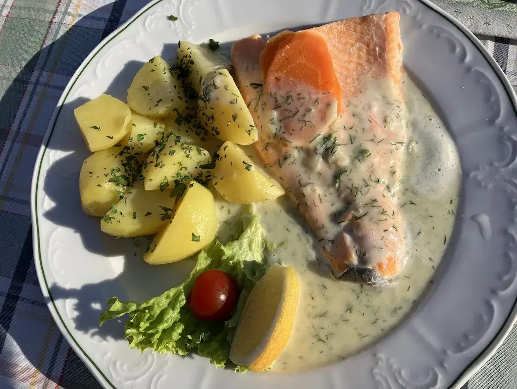 Karin Pertiller_Restaurant Kleefeld_Strobl_review