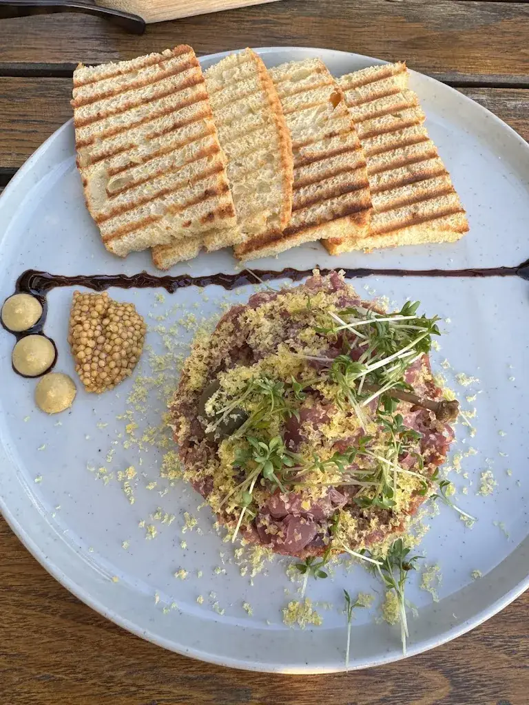 Dan J_PAUL der Wirt_Strobl_recensione