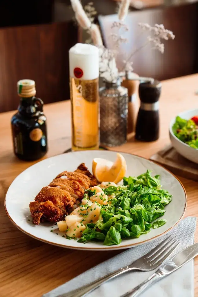 PAUL der Wirt_Strobl_slider_image_3