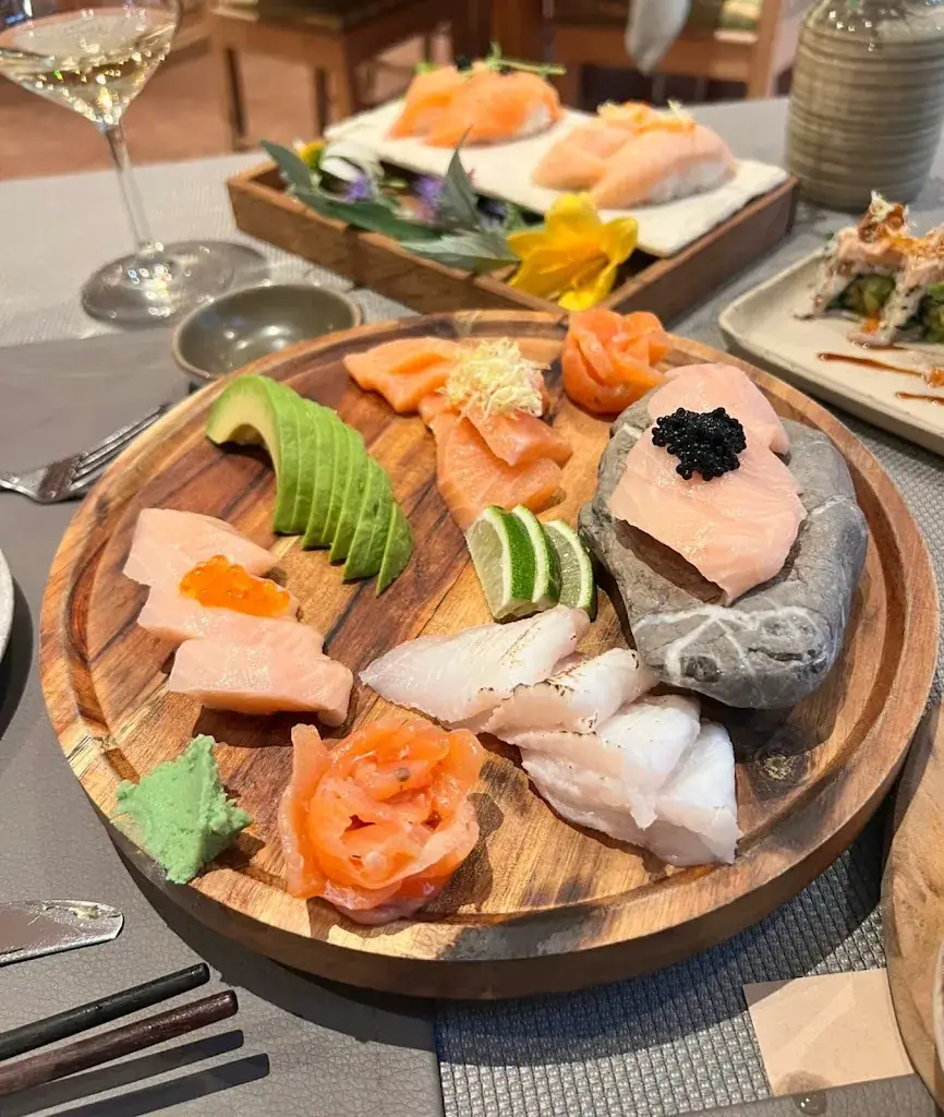 Lorena Oliveira Ferreira_SeeSushi_Strobl_review