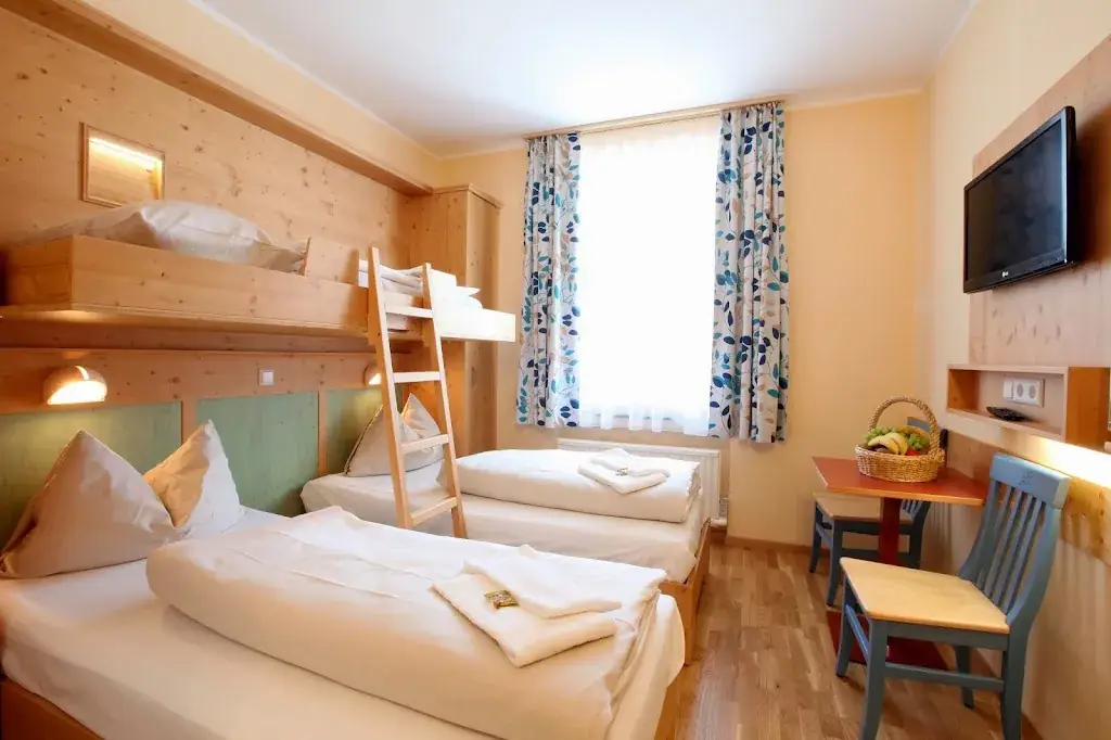 JUFA Hotel St. Michael im Lungau restaurant in Thomatal