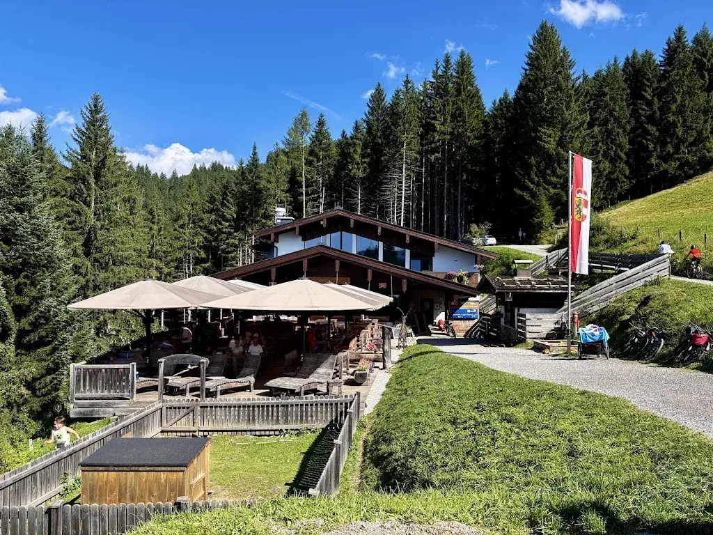 Bogdan Preda_Enzianhütte_Thumersbach_review