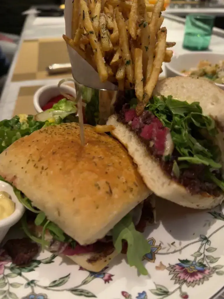 Bar Clementine_Oslip_slider_image_2