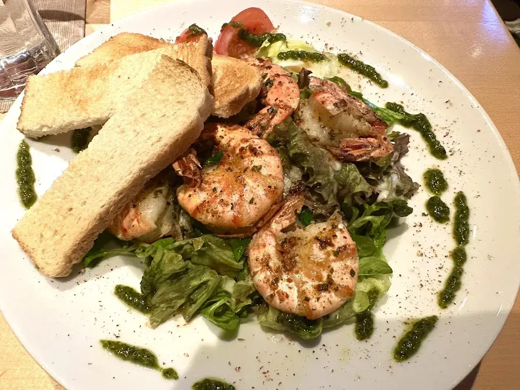 Wenjia Zhai_Christians Gasthaus_Thumersbach_review